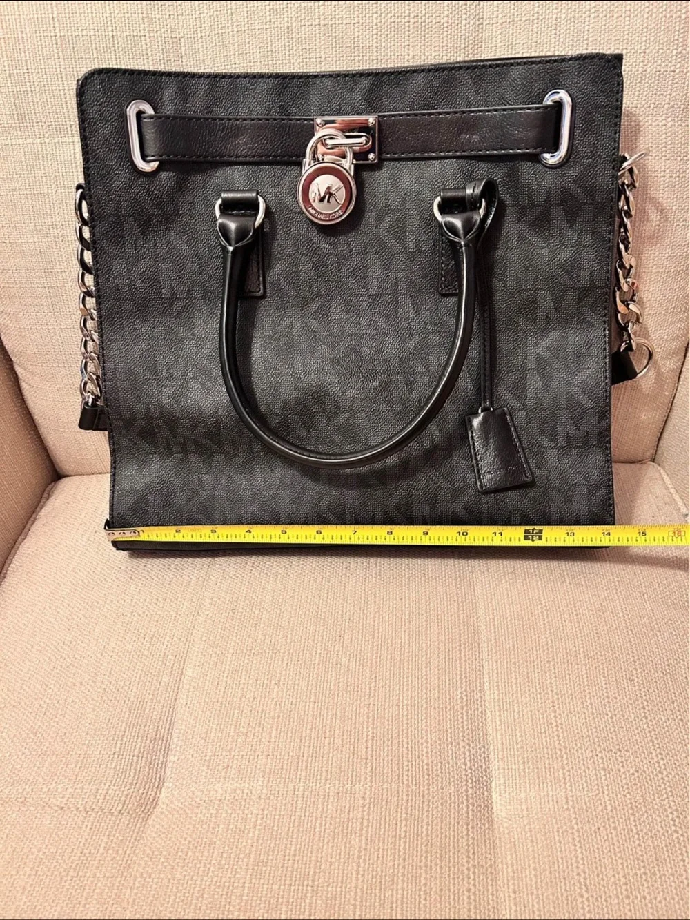Michael Kors sophisticated michael
